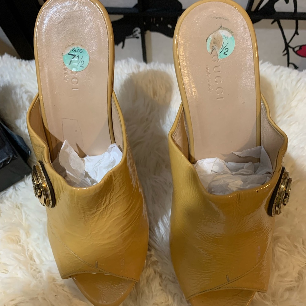 Gucci Hysteria clog sandal…UEC retail $698.00 - Picture 2 of 6